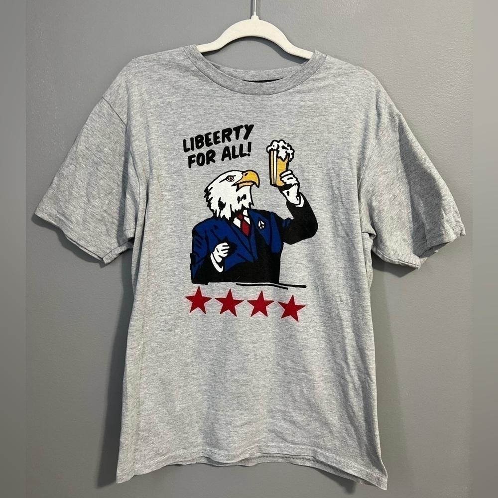 Men’s Patriotic Graphic Tee